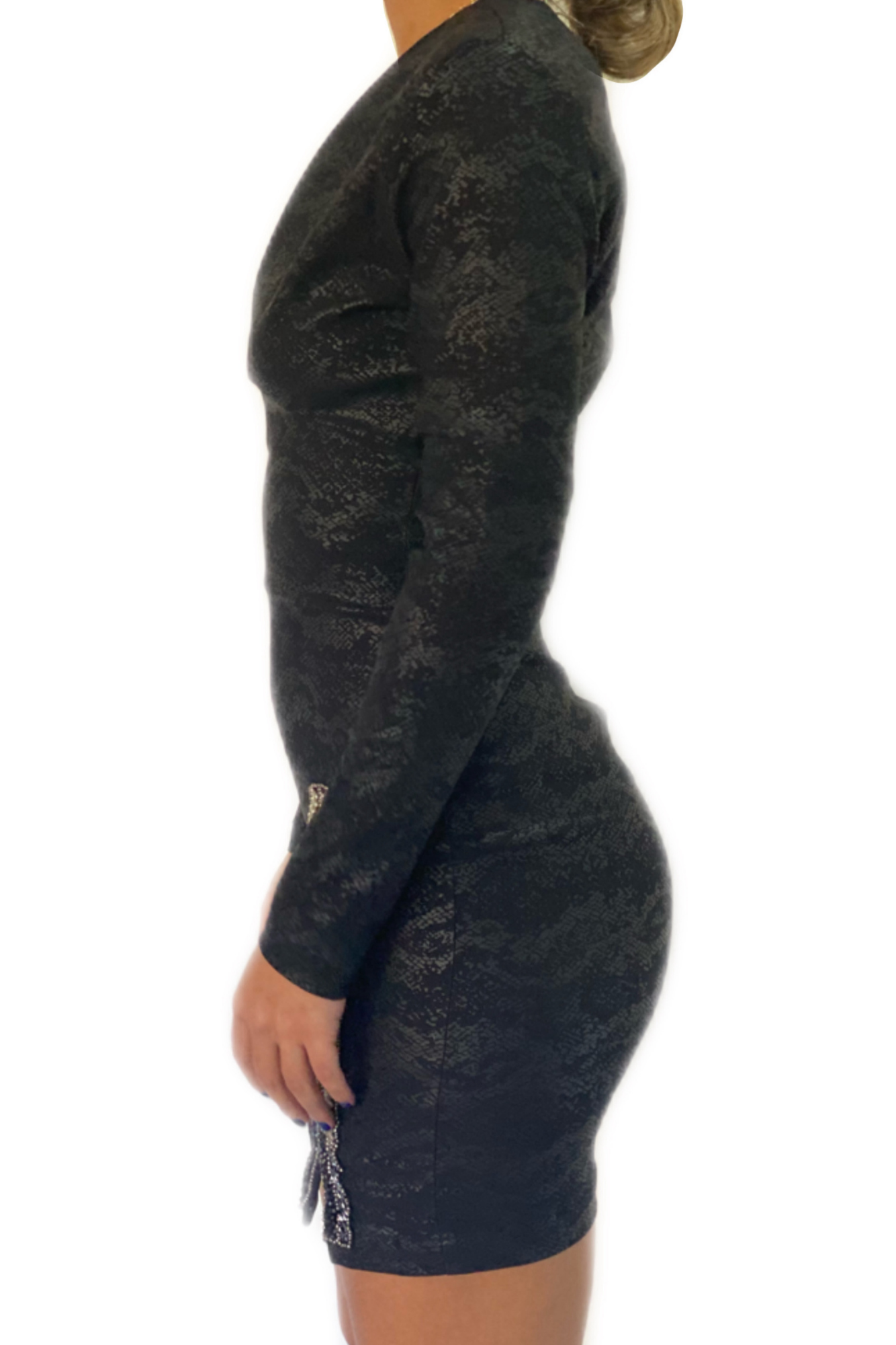 Vestido-cocktail UP-negro-little-black-dress-upcycling-moda-fashion-designers-slow-fashion-tiendas-vestidos-elegantes-colombia-largos-ela-verano-bogota-studio-ragged-online-instagram-zara-airydress-maxi-comprar-tienda-virtual-fiesta-medellin-cali
