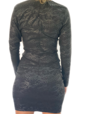 Vestido-cocktail UP-negro-little-black-dress-upcycling-moda-fashion-designers-slow-fashion-tiendas-vestidos-elegantes-colombia-largos-ela-verano-bogota-studio-ragged-online-instagram-zara-airydress-maxi-comprar-tienda-virtual-fiesta-medellin-cali-3