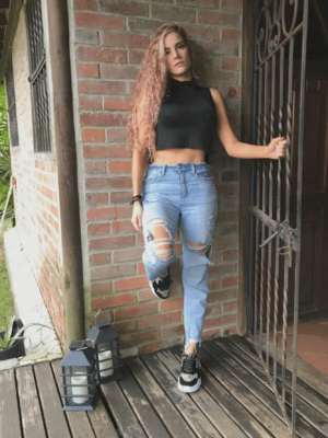 Top-sides-ropa-ecologica-sostenible-en-colombia-medellin-hombre-slow-fashion-tiendas-tops-to-wear-and-with-leggings-without-sleevestops-without-backs-crop-top-bershka-tank-paragon-sport-bra-moda-lish-clothing-4