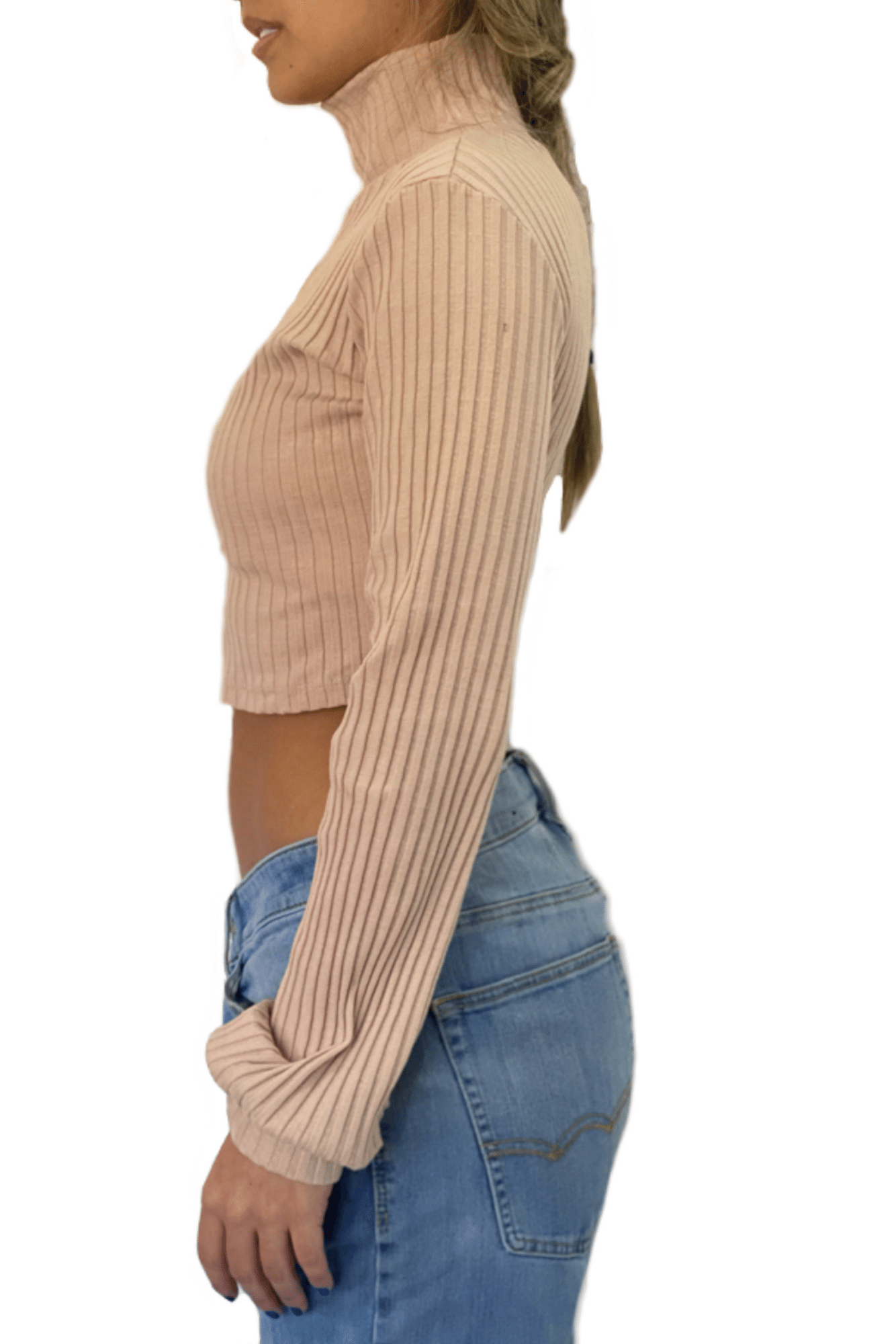 buzos-cropped-ML-colombia-adidas-bogota-para-mujer-tiendas-deportivas-upcycling-moda-fashion-designers-slow-fashion-tiendas-online-instagram-busos-moda-2021-top-crop-cortos-medellin