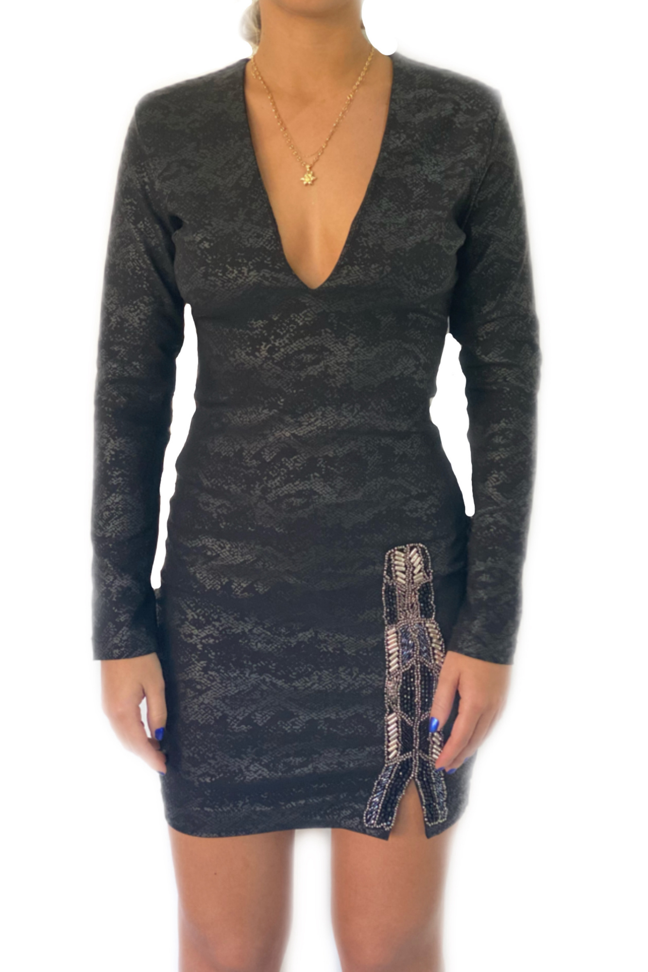 Vestido-cocktail UP-negro-little-black-dress-upcycling-moda-fashion-designers-slow-fashion-tiendas-vestidos-elegantes-colombia-largos-ela-verano-bogota-studio-ragged-online-instagram-zara-airydress-maxi-comprar-tienda-virtual-fiesta-medellin-cali-1